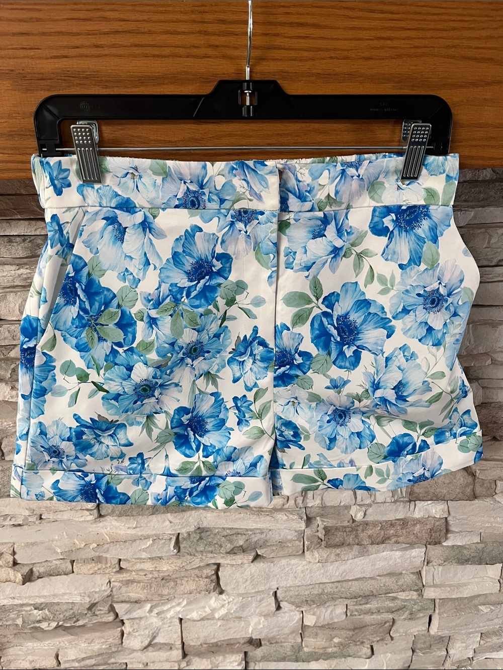 Miss Avenue White Shorts with Blue Floral Print